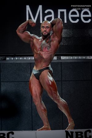 CLASSIC PHYSIQUE